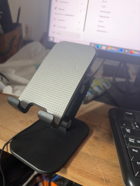 Suporte de Telefone Ajustável